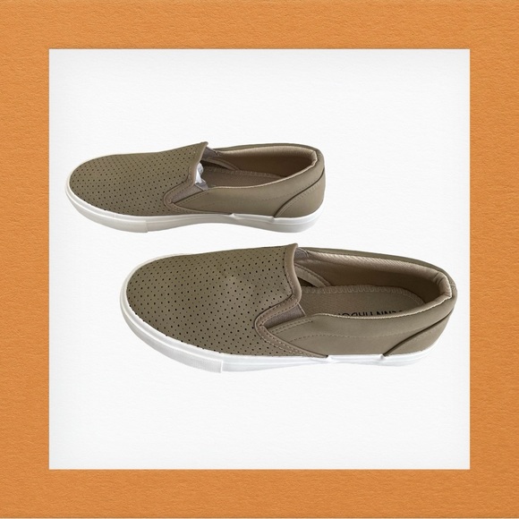 Jenn Ardor Women’s Slip On Sneakers - Size 10 - Picture 3 of 6